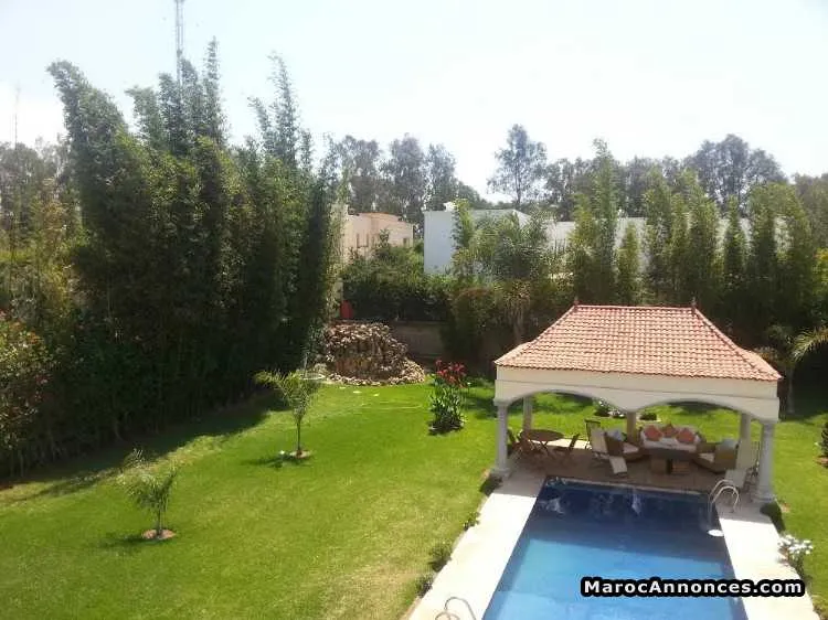 Villa de 2000 m² rabat - الرباط