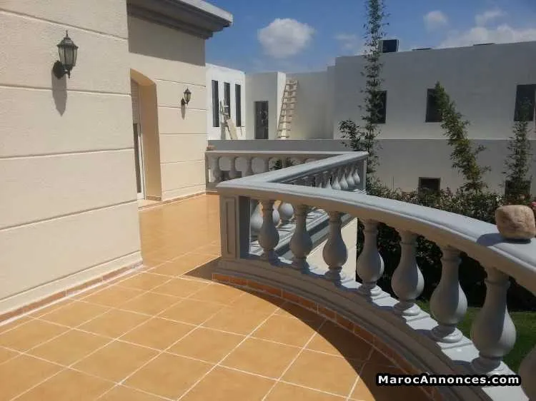 Villa de 2000 m² rabat - الرباط (3)