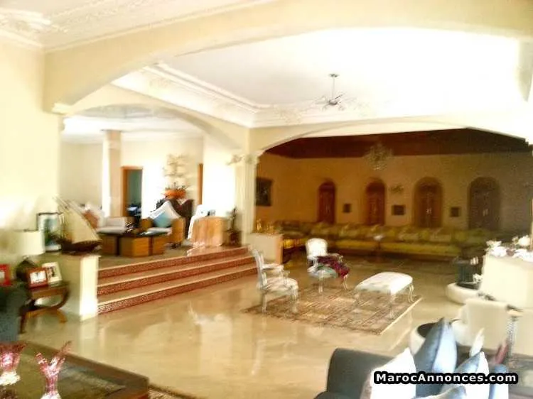 Villa de 2000 m² rabat - الرباط (2)