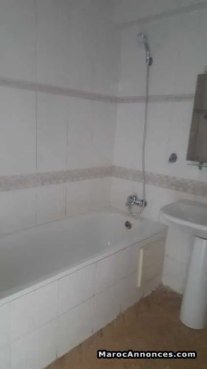 Appartement vide a louer à hassan, rabat - الرباط (2)