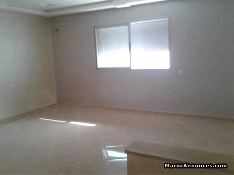 Appartement vide à louer à kénitra de 2 chambres - القنيطرة