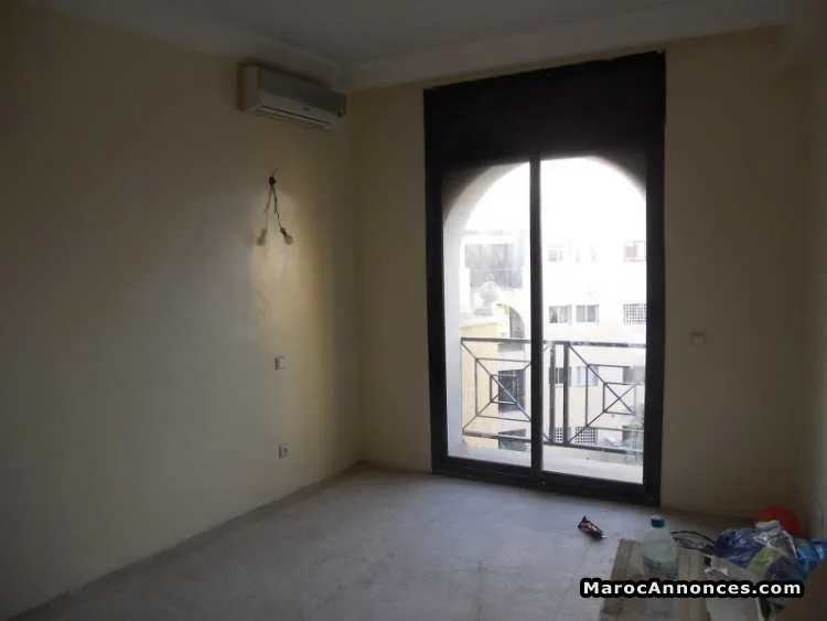 Appartement non meublé en location à ain diab - الدار البيضاء (2)