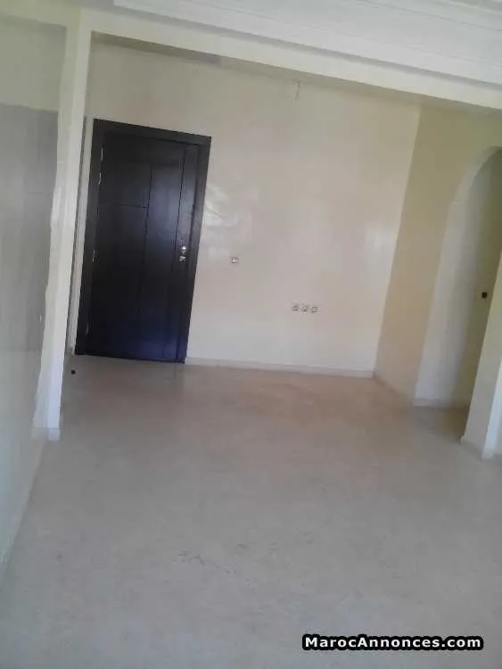 Appartement vide pres  aswak salam - المحمدية