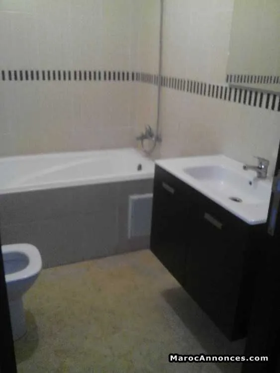 Appartement vide pres  aswak salam - المحمدية (2)
