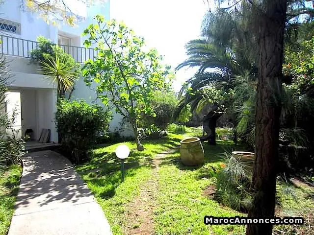 Villa 1000 m² à louer, longchamp, casablanca - الدار البيضاء (2)