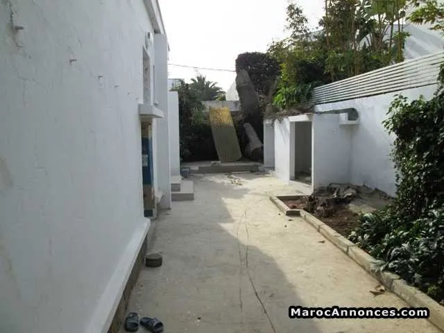 Villa de 400m² à la location sur c.i.l - الدار البيضاء (3)