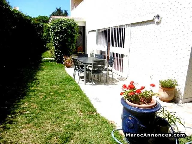Villa 700 m² à louer, longchamp, casa - الدار البيضاء