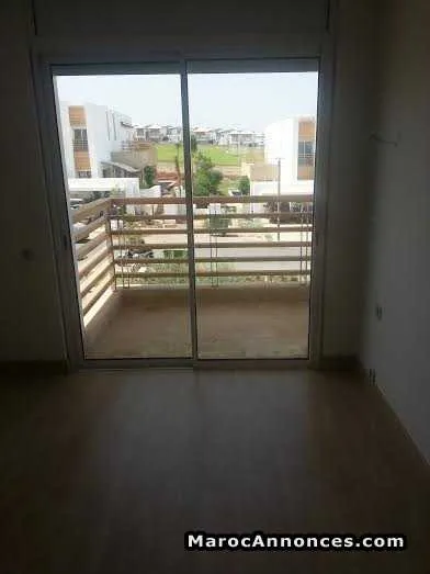 Villa de 600 m² à bouzkoura - الدار البيضاء (2)