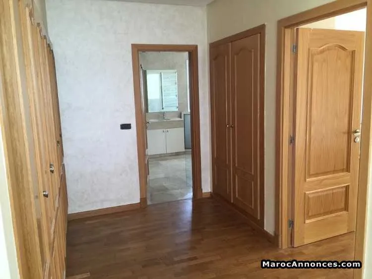 Villa de 657 m² à sidi maarouf - الدار البيضاء (2)