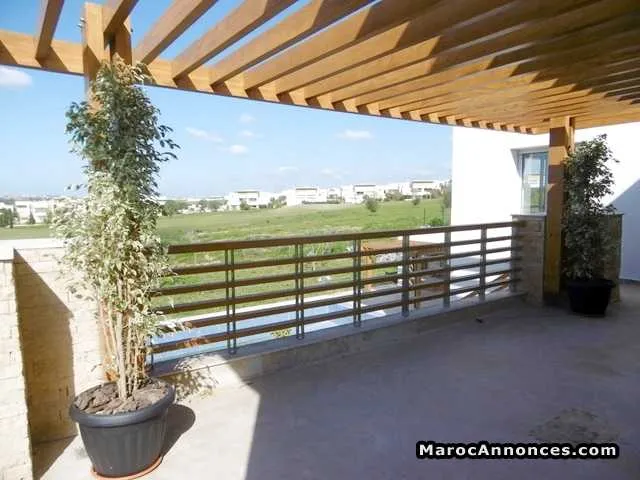 Villa à louer de 1300 m² bouskoura - الدار البيضاء