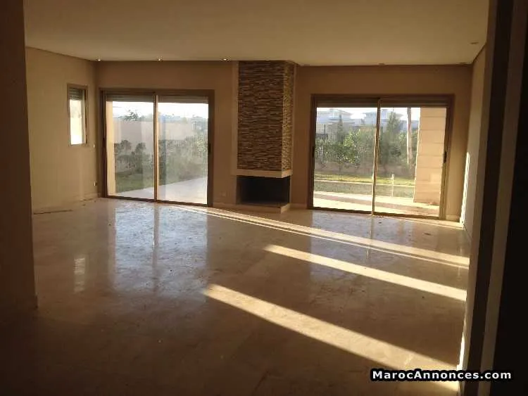 Villa à louer à bouskoura - الدار البيضاء (3)