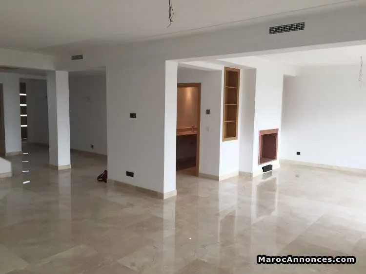 Villa  à louer à bouskoura californie - بوسكورة (3)