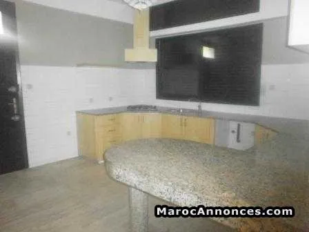 Villa à la location à maarif - الدار البيضاء (3)
