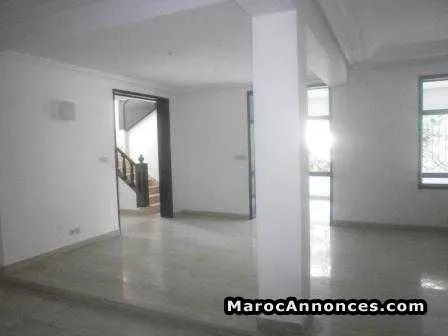 Villa à la location à maarif - الدار البيضاء (2)
