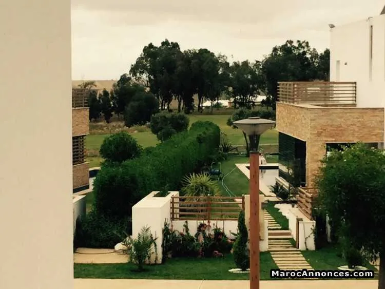 Villa de 320 m² à bouskoura - الدار البيضاء (3)