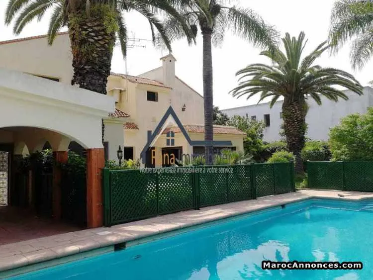 Villa de luxe à louer à rabat souissi - الرباط