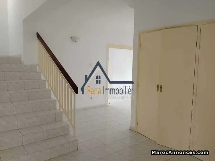 Location jolie villa de 1000m² à souissi rabat - الرباط (3)
