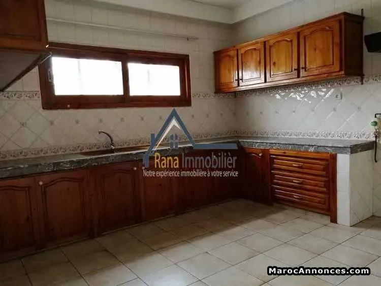 Location jolie villa de 1000m² à souissi rabat - الرباط (2)