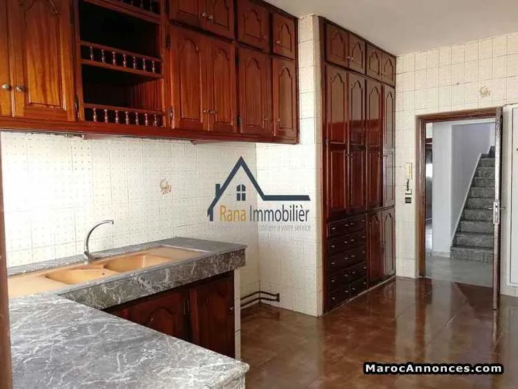 Location villa sublime de 2000m sur rabat souissi - الرباط