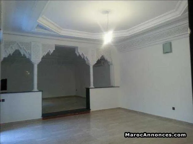 Villa vide sur la route de fes - مراكش (3)