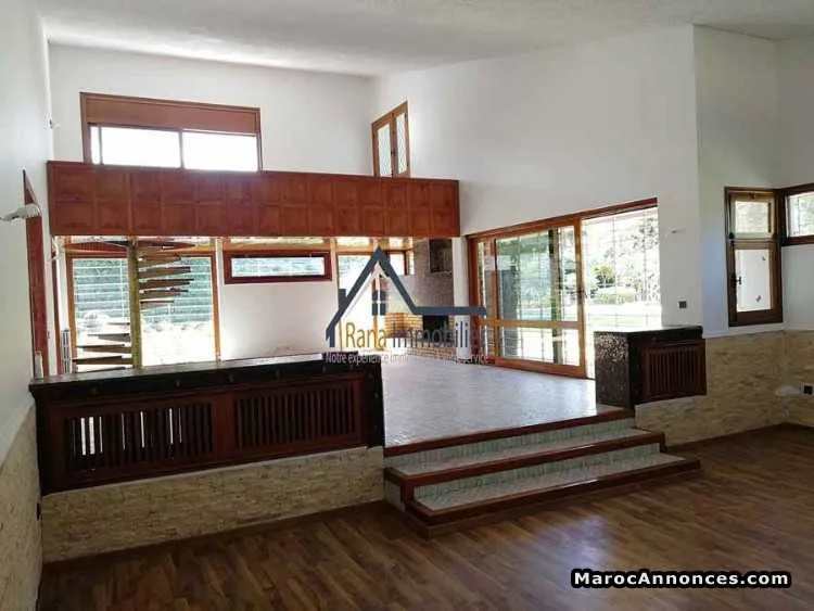 Belle villa de plain-pied à louer à souissi - الرباط (3)