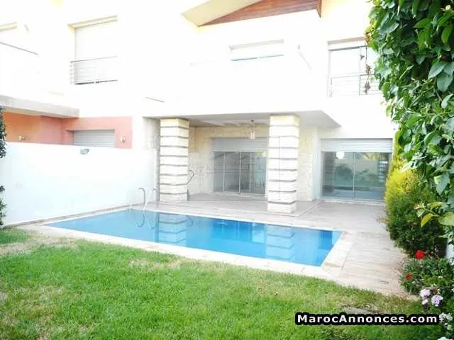 Villa moderne neuve avec très belle cuisine à loue - بوسكورة