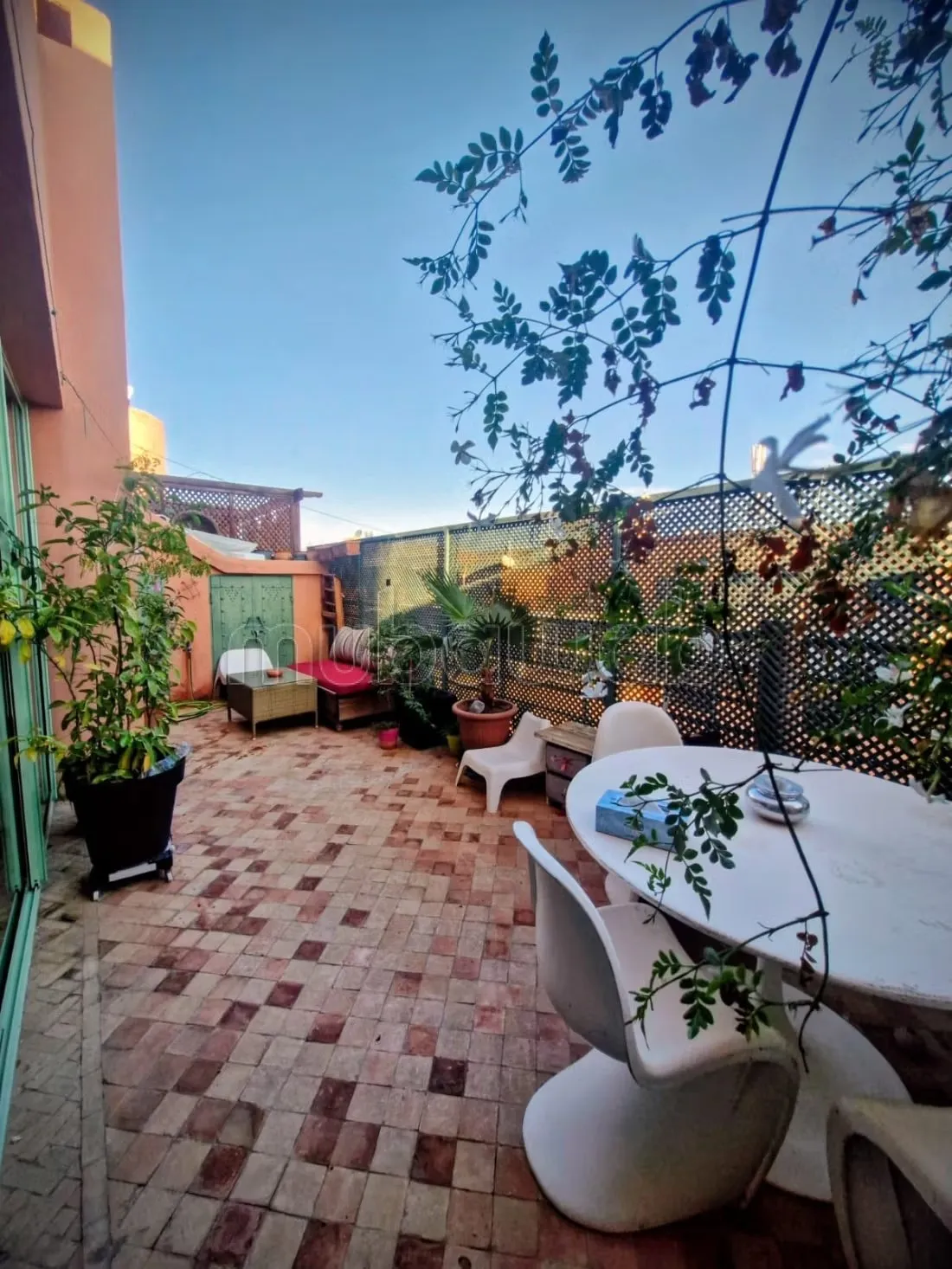 Top appartement 5eme avec terrasse - مراكش