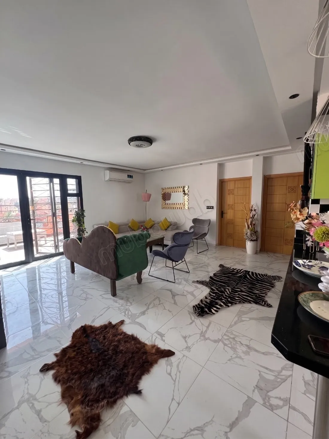 Spacieux appartement avec grande terrasse à Guéliz - مراكش (2)