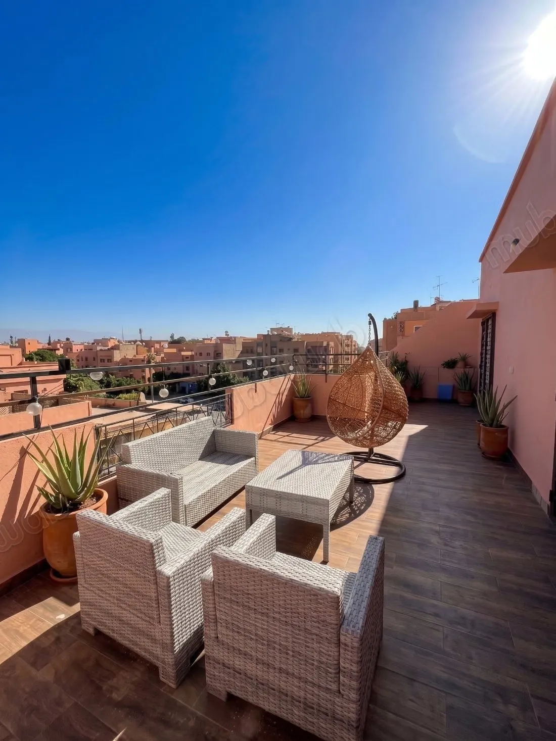 Spacieux appartement avec grande terrasse à Guéliz - مراكش (3)