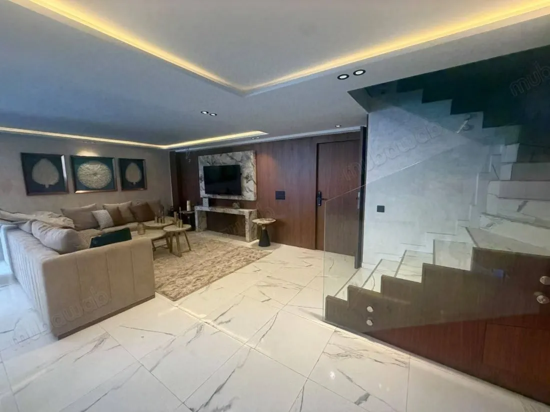 2 duplexe rénove meublé a vendre / GUÉLIZ - مراكش