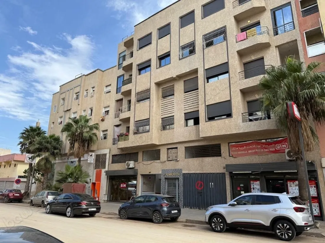 Vend appartement à Nassim 2.2 grandes pièces.
Bien meublé - الدار البيضاء