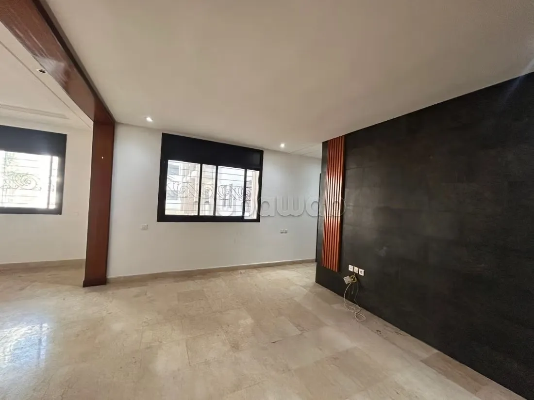 Appartement à l'achat à Riyad. 
6 grandes pièces. 
Avec asce... - الرباط (2)