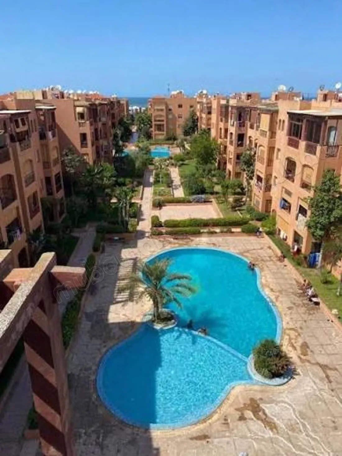 Magnifique Appartement 2 chambres avec piscine - المنصورية (2)