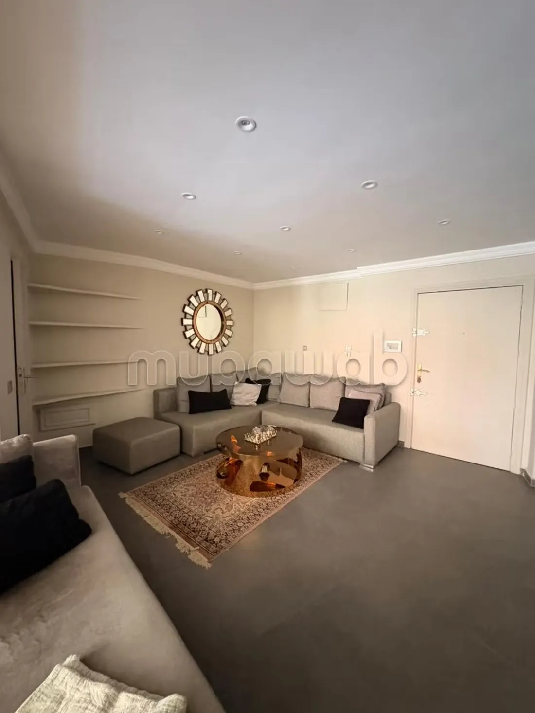 A VENDRE Bel Appartement rénové sur Maarif EXT - الدار البيضاء (2)
