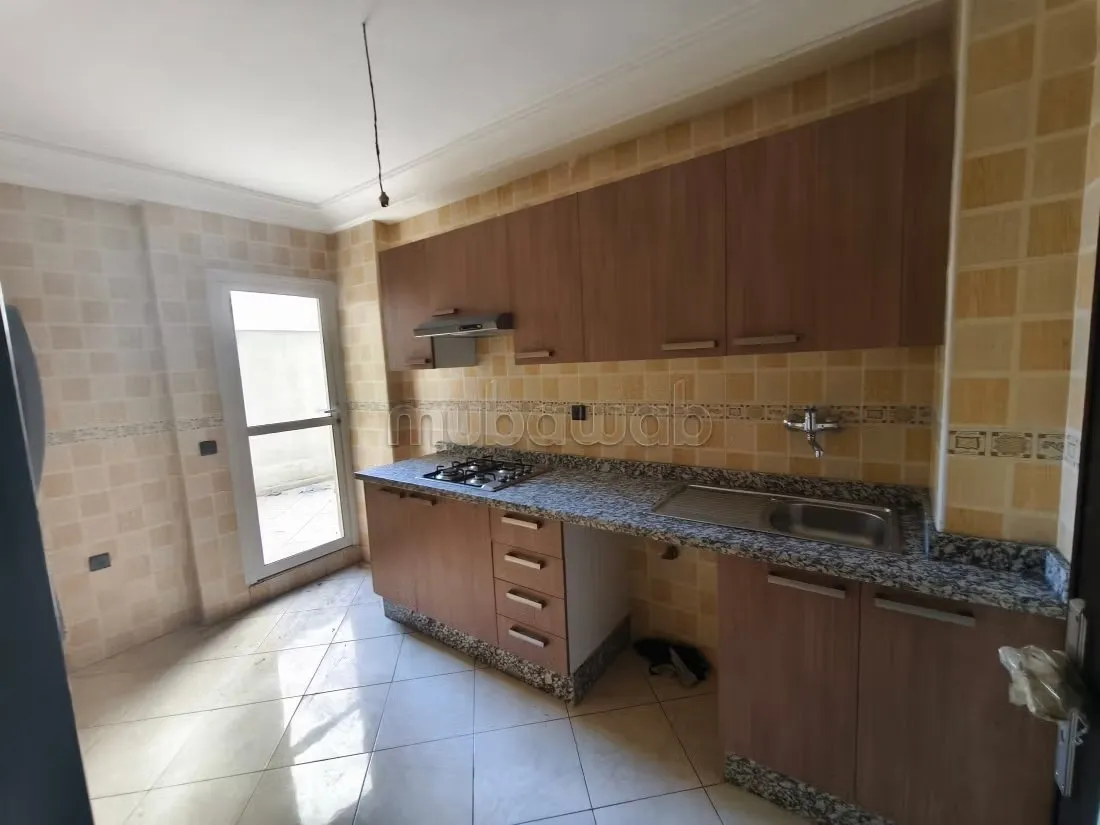Appartement vide sur bd bnou tachfine - الدار البيضاء (3)