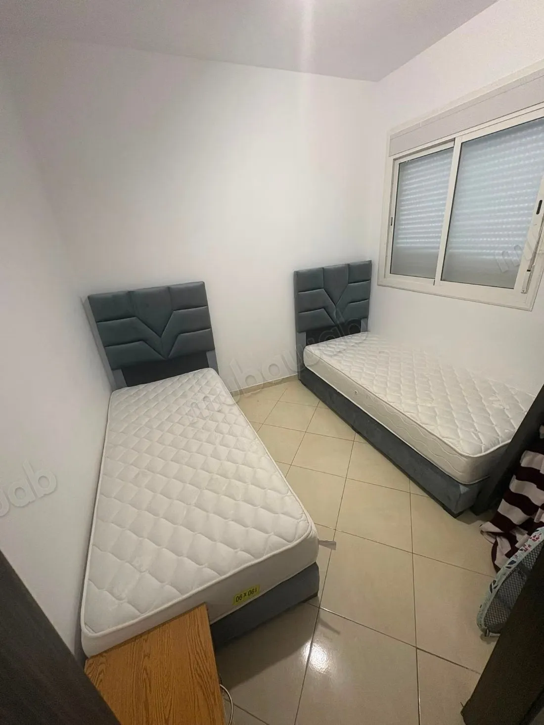 À vendre : Appartement meublé au premier étage - مرتيل (3)