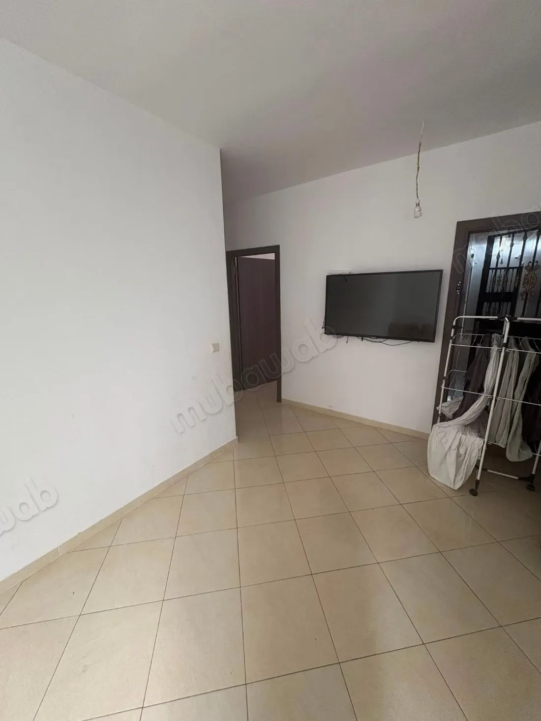 À vendre : Appartement meublé au premier étage - مرتيل (2)