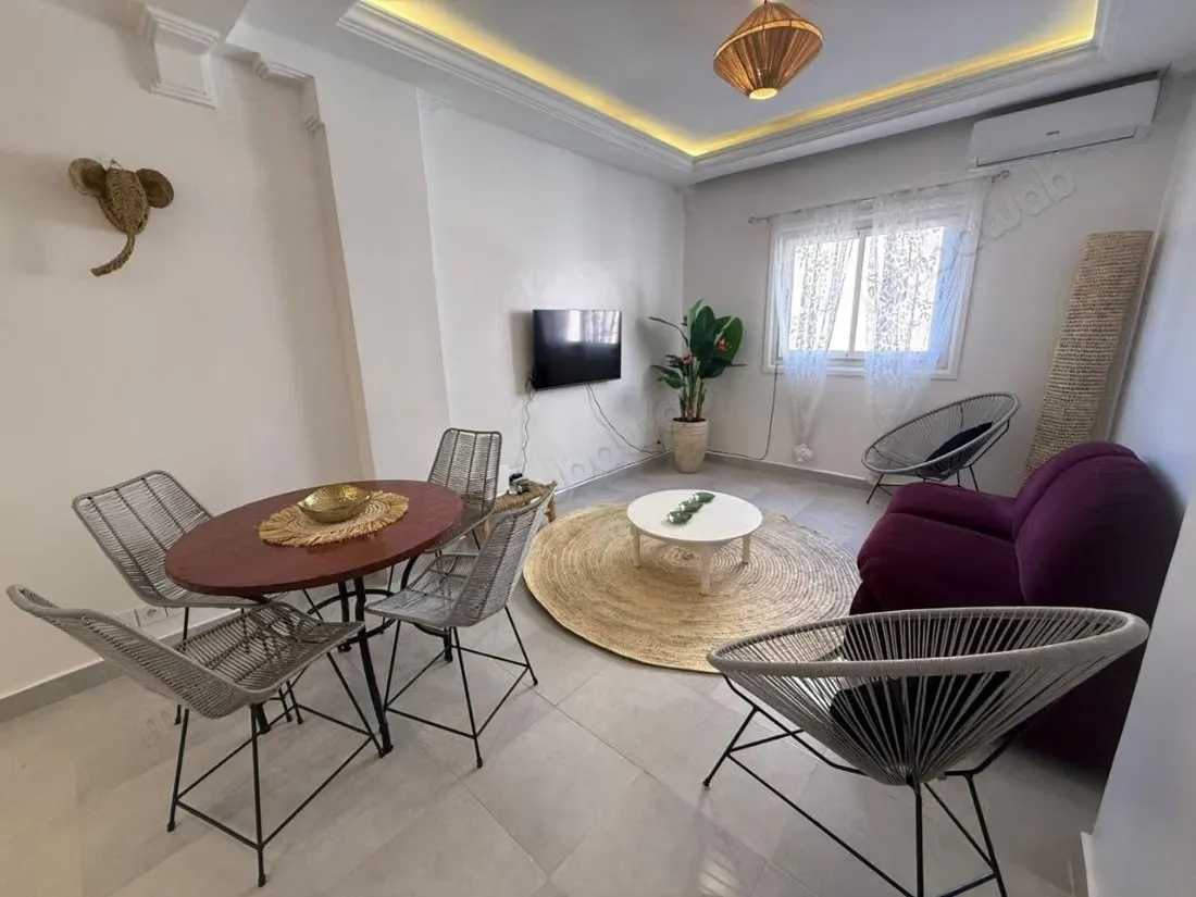 Vente d'un bel appartement à Guéliz. 2 chambres. Meublé - مراكش