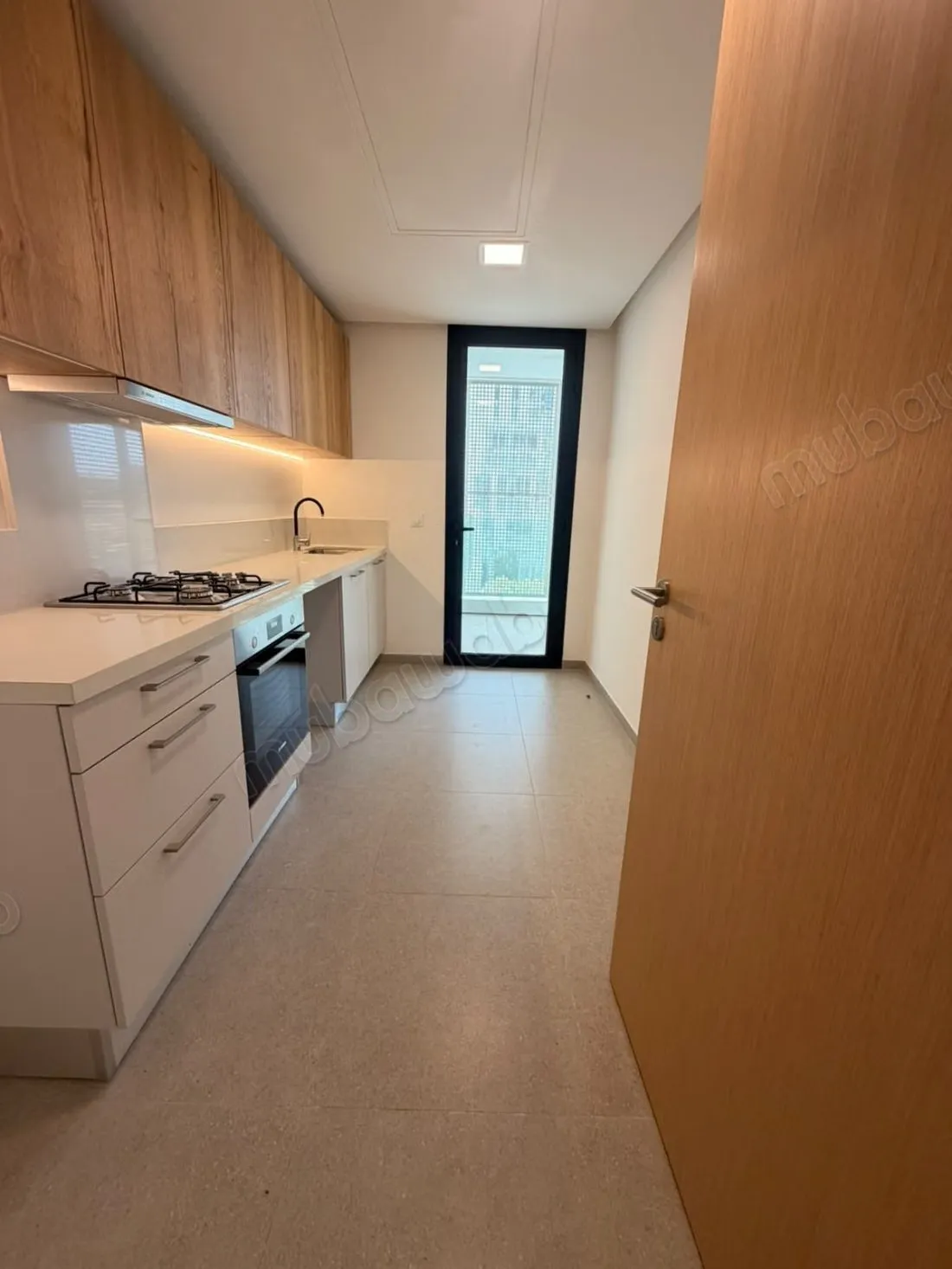 Appartement vide 2 chambres CFC - الدار البيضاء (3)