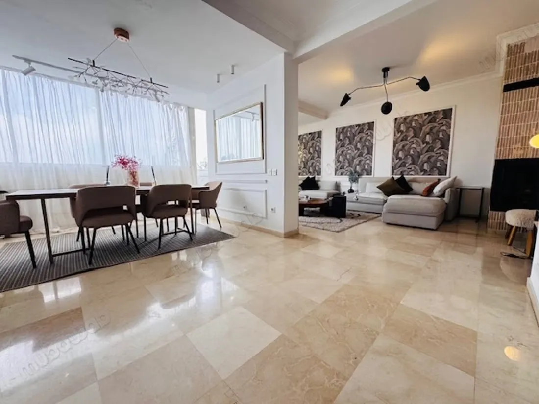 Dernier etage terasse. Proche ecoles francaises marche… - الدار البيضاء (2)