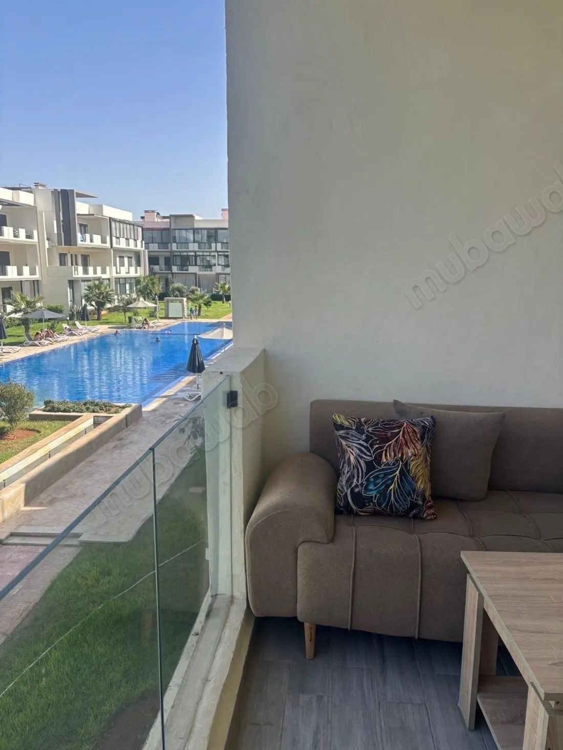 Appartement à louer à Dar Bouazza. 
Surface de 140 m². 
Meub... - دار بوعزة (2)