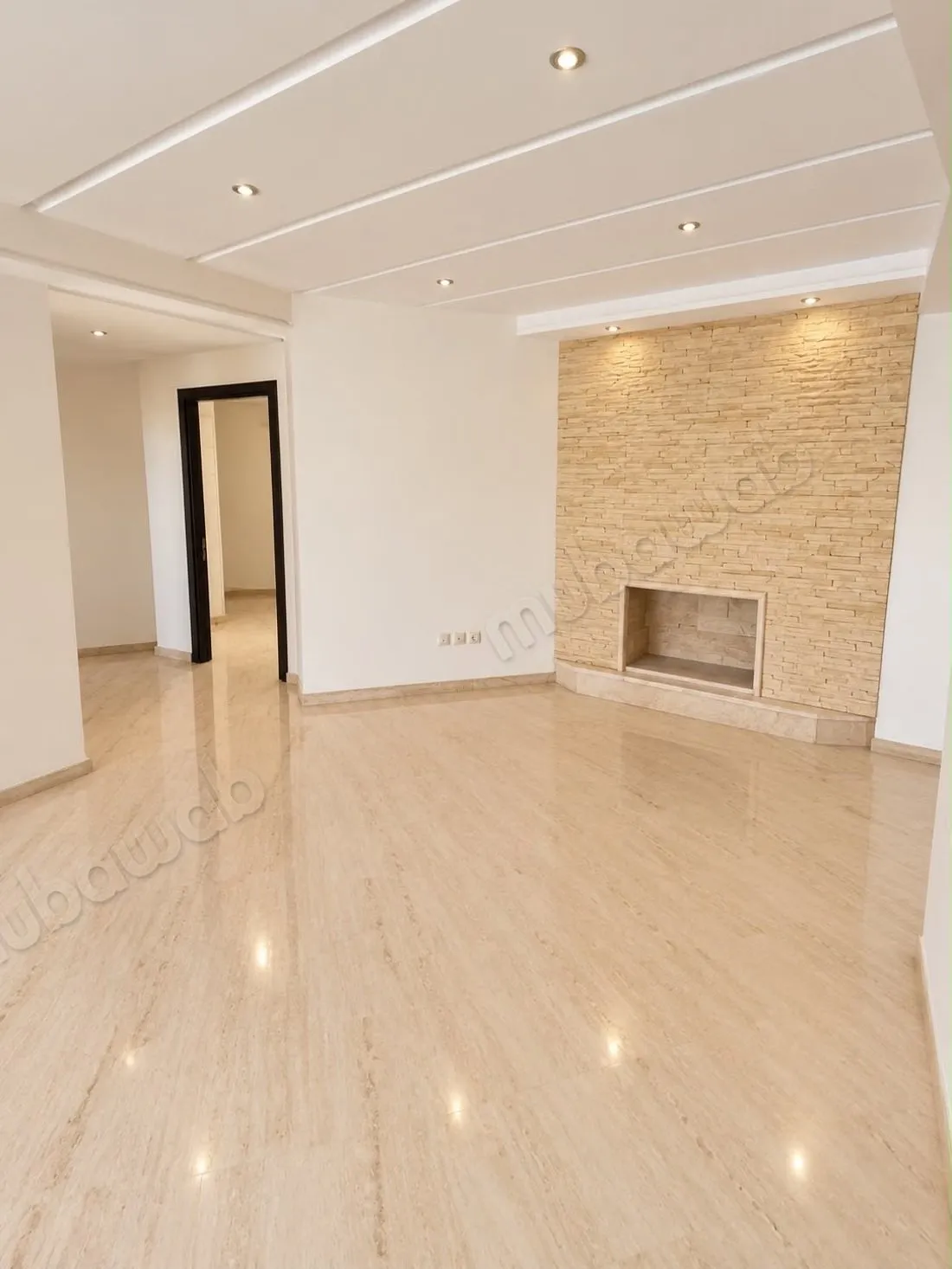 À Palmier. Surface de 155 m². Vide - الدار البيضاء (2)