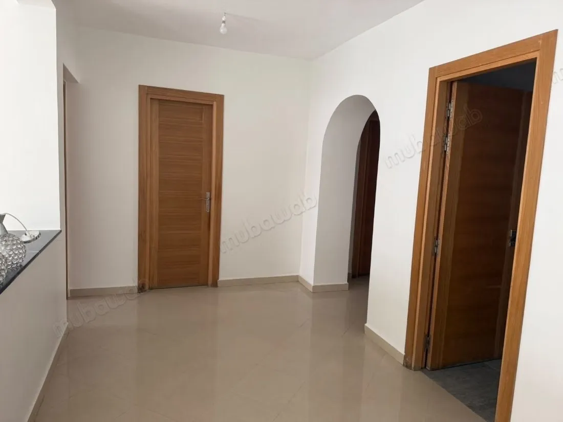 En Location Vide: Magnifique Appartement de 3 Chambres en Lo... - الدار البيضاء (2)