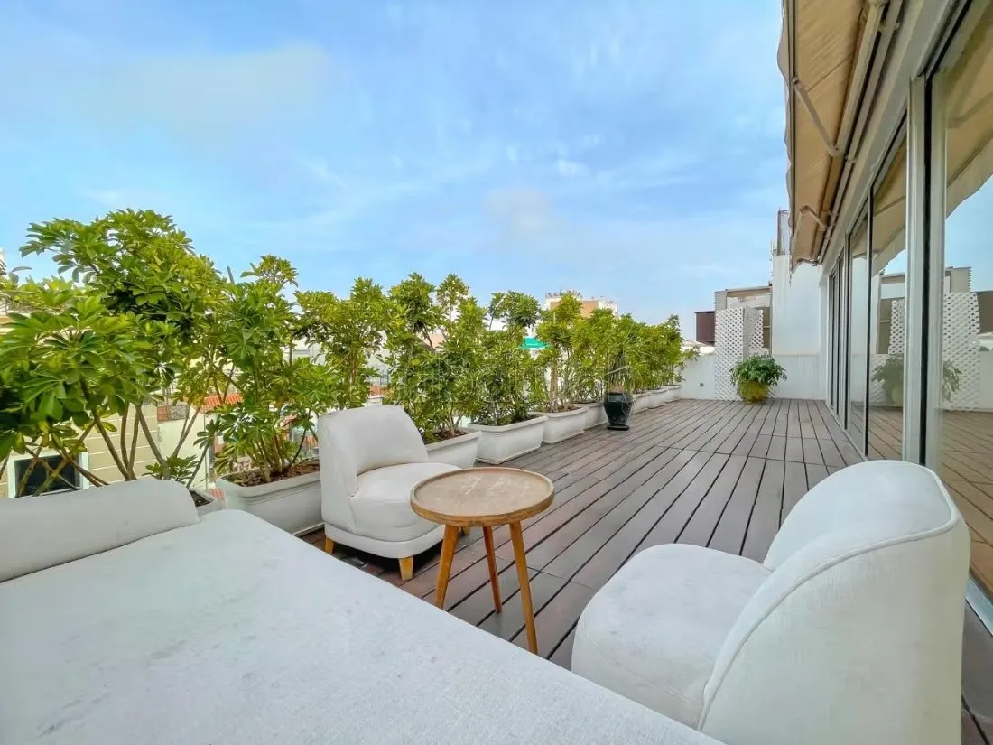 Duplex d’exception au dernier étage à louer vide sur gauthie... - الدار البيضاء
