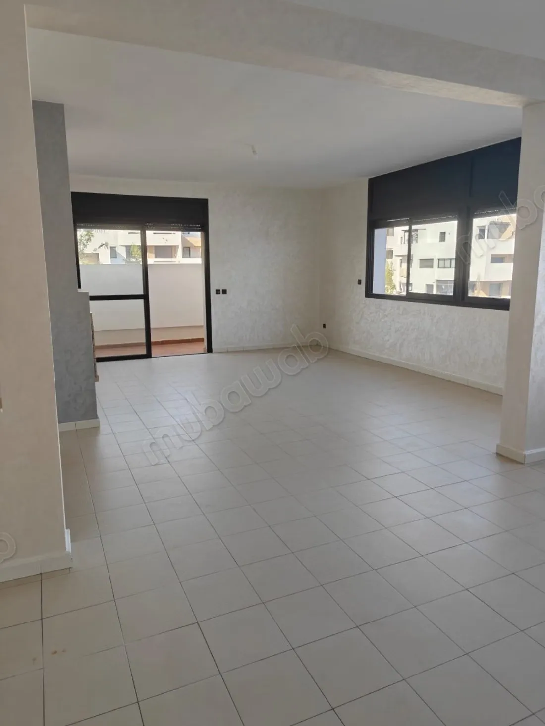 Superbe Duplex Lumineux de 205 m² sans Vis à Vis - الرباط