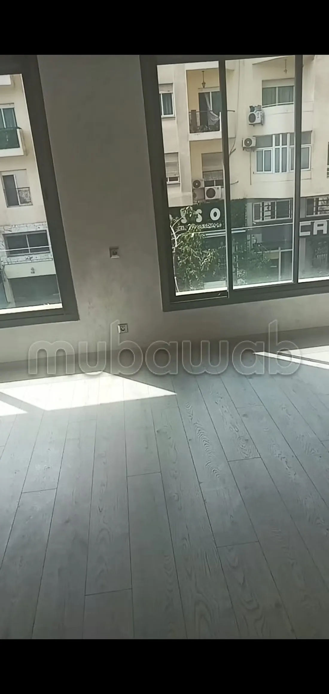 A louer un bel appartement avec 2 places au garage - الدار البيضاء