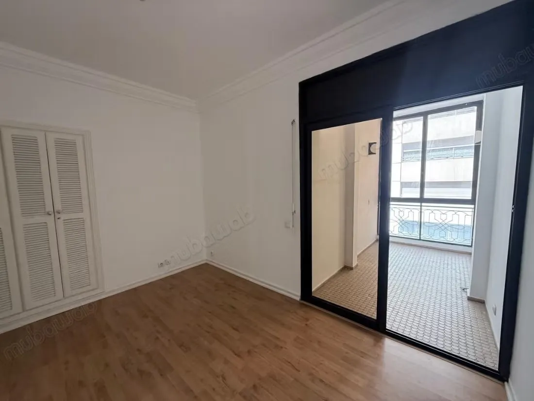 Racine – superbe appartement à louer 4 ch - الدار البيضاء (3)