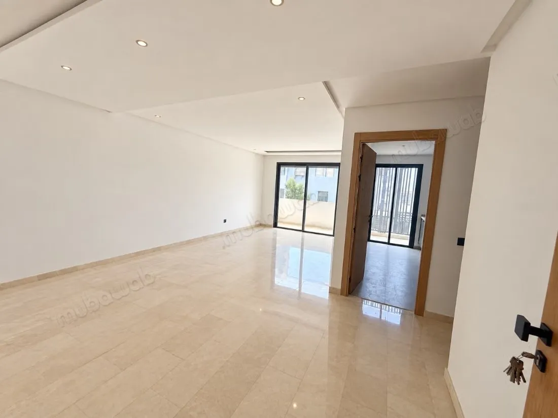 Bel appartement en location à Laymoune proche UM6 - الدار البيضاء