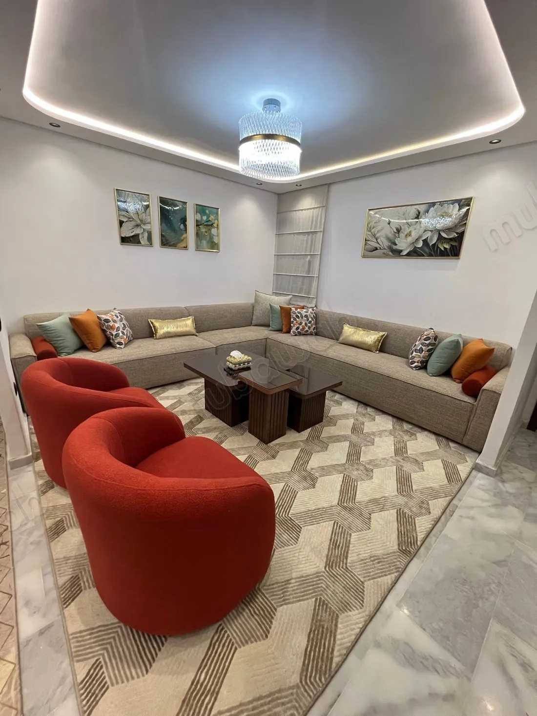 Louez cet appartement à Franceville. 
2 chambres. 
Meublé - الدار البيضاء