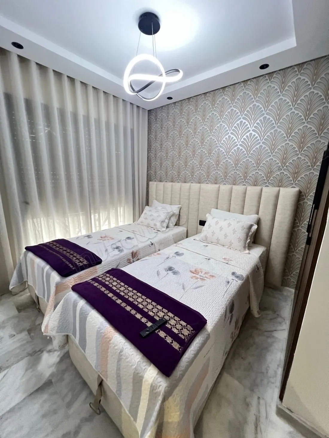 Louez cet appartement à Franceville. 
2 chambres. 
Meublé - الدار البيضاء (3)